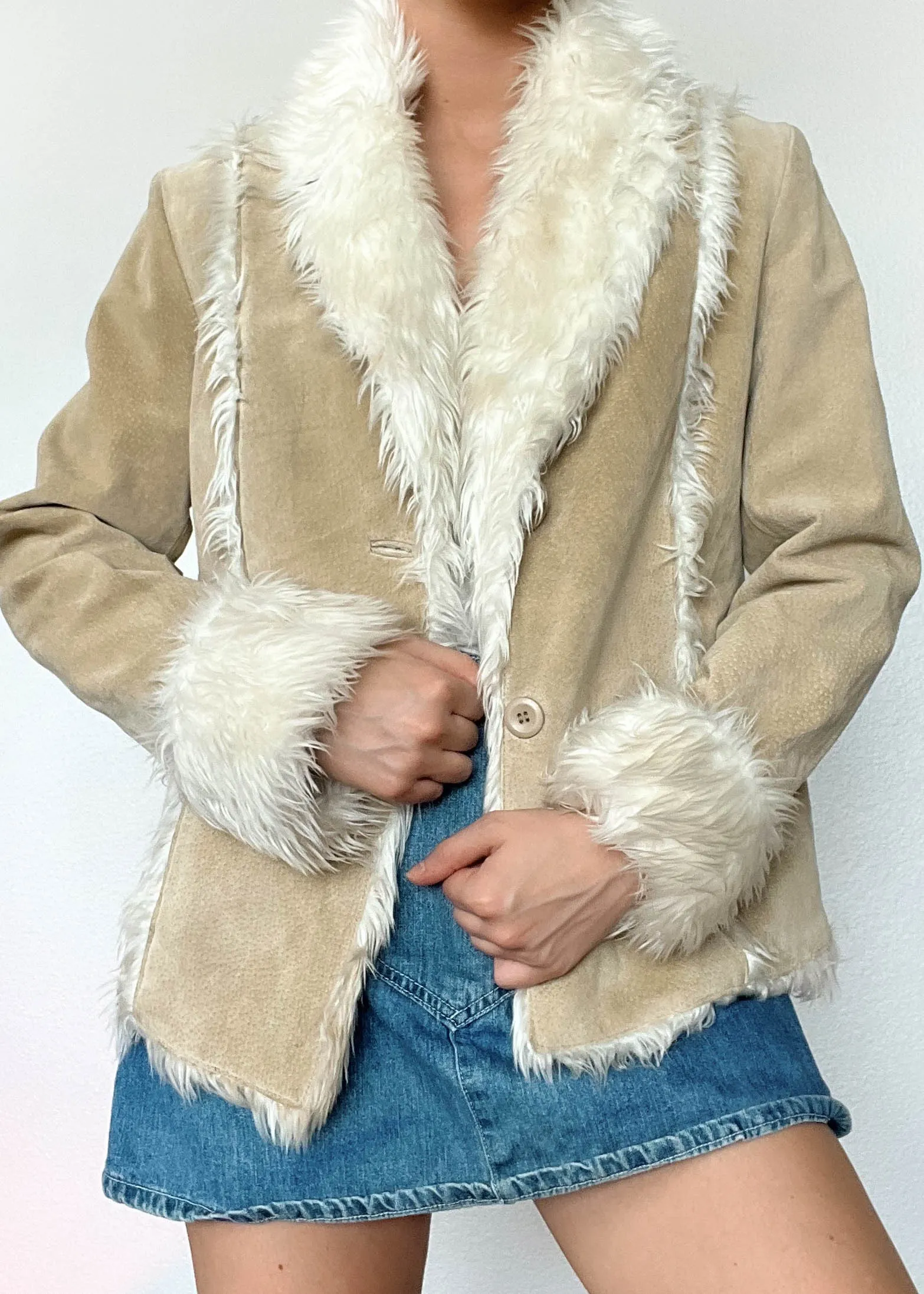 Beige & White Fur Trim Coat (S/M)