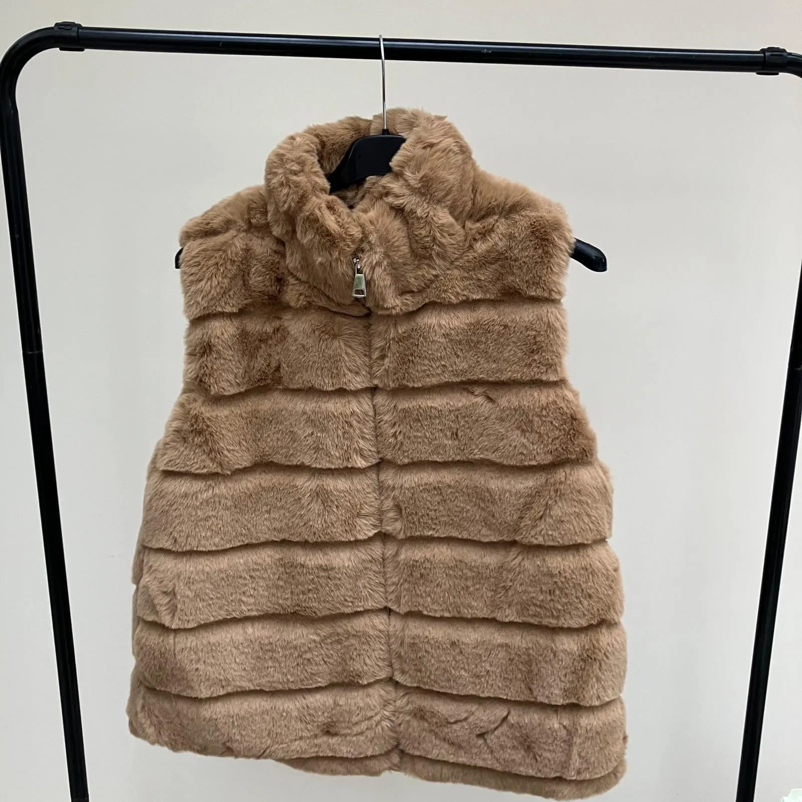 Faux Fur Ribbed Gillet