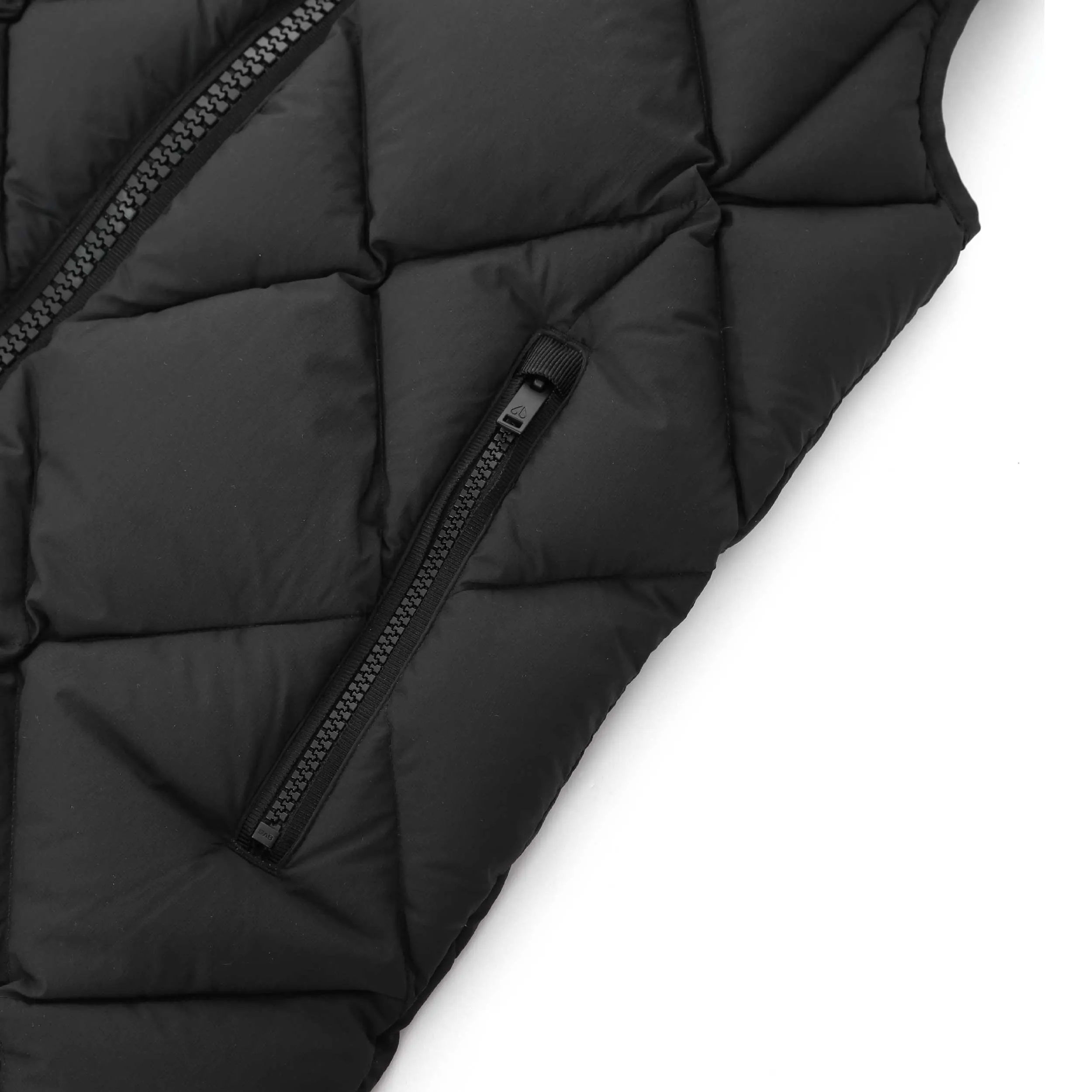 Moose Knuckles Flightweight Paxon Ladies Long Vest in Black