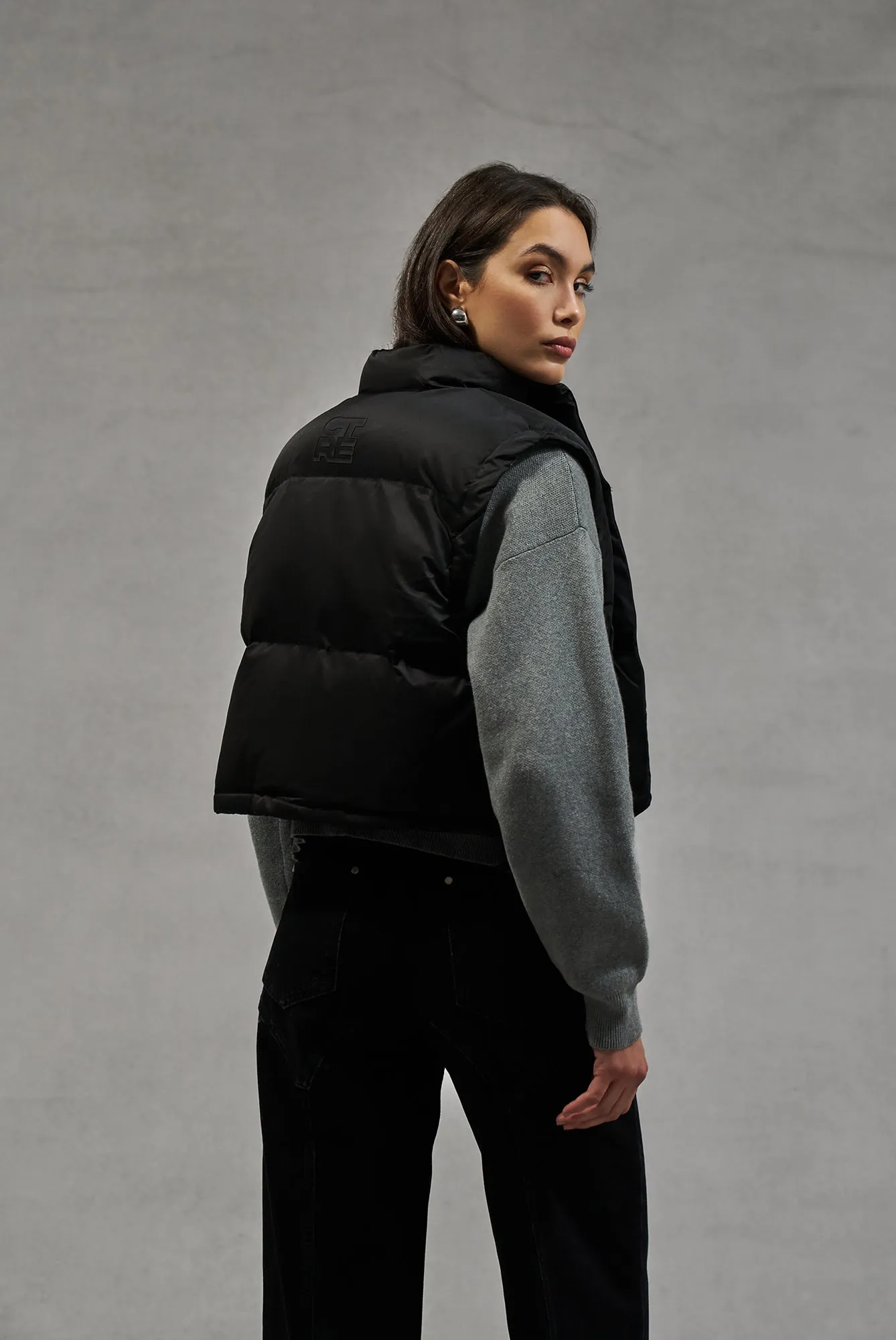 OVERSIZED CROPPED GILET - BLACK