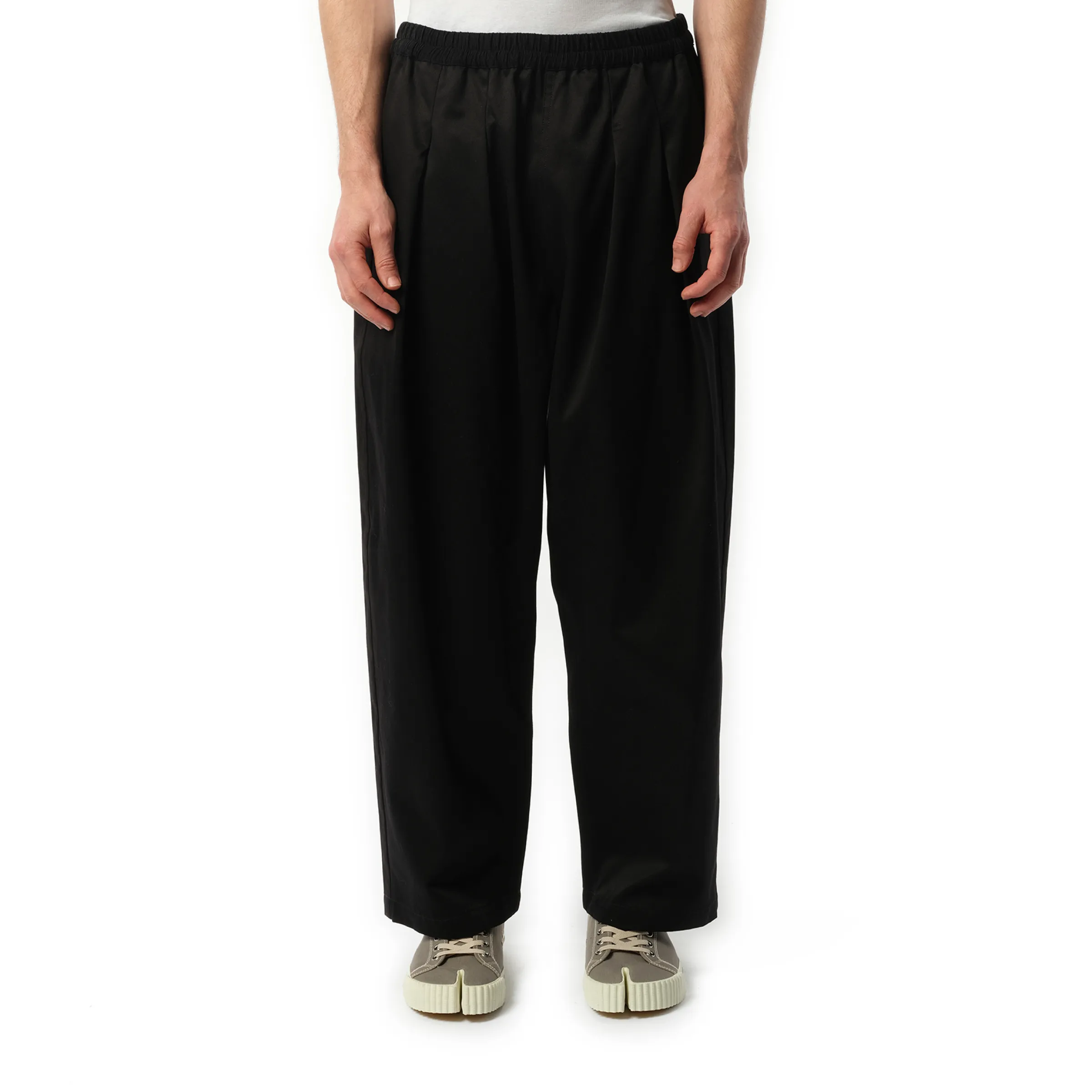 Stone Washed Relax Chinos in Black