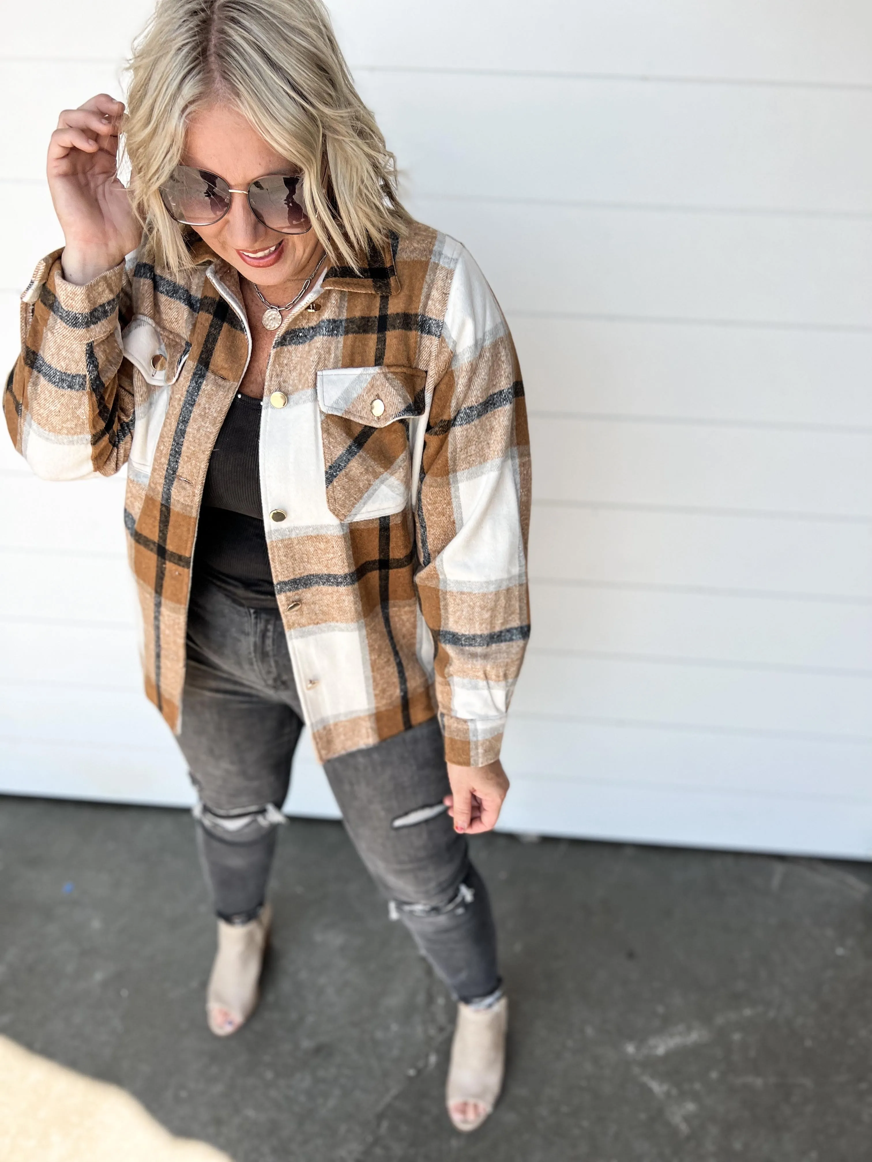 The Elizabeth Plaid Overized Shacket ((Camel)) - Final Sale