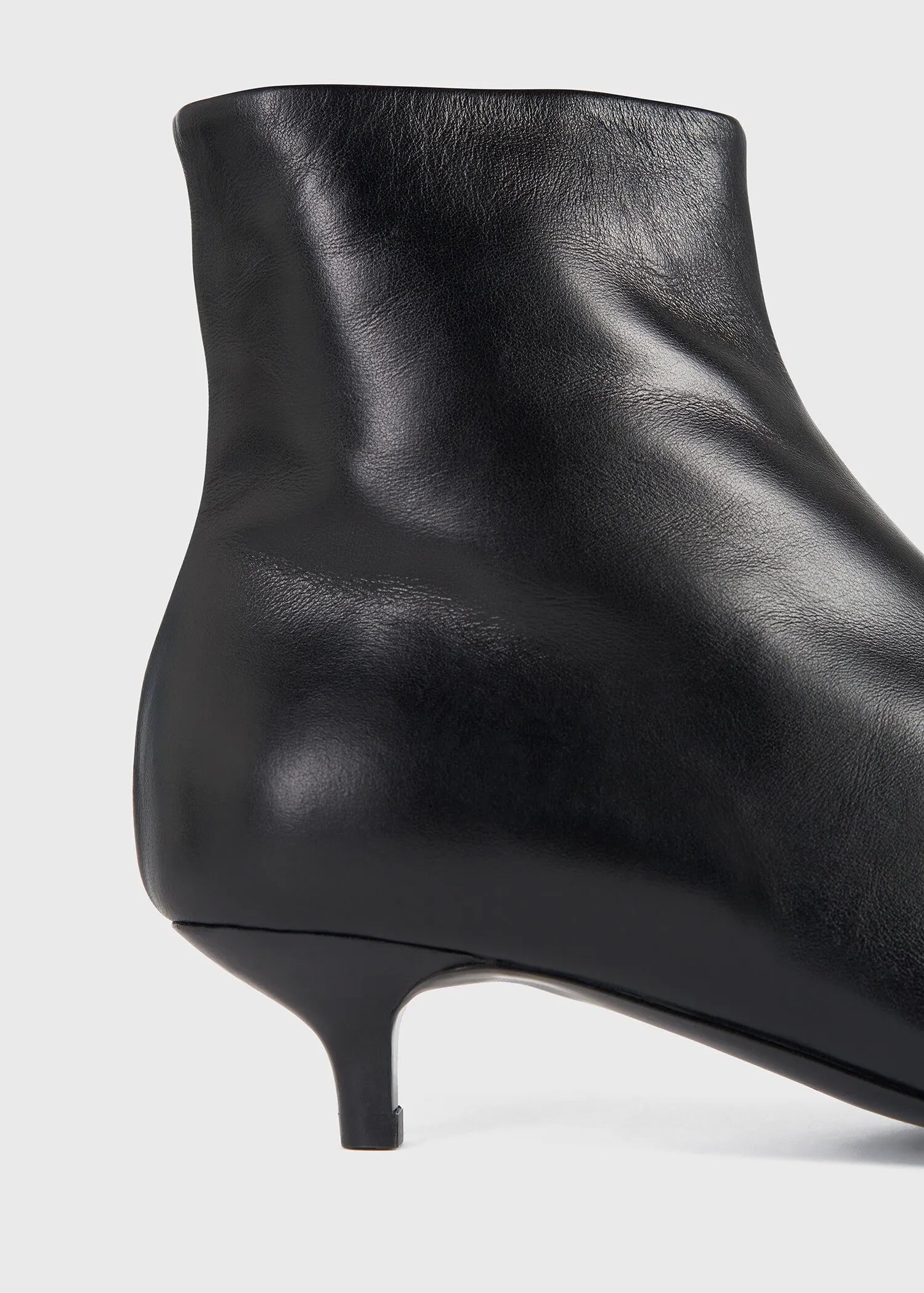 The Slim Ankle Boot black